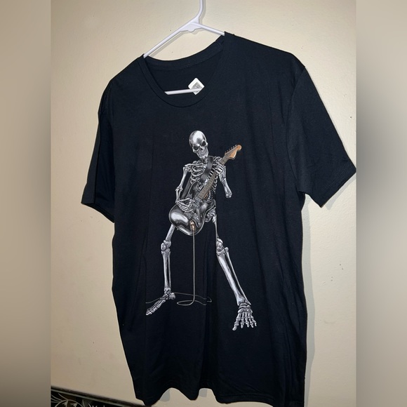 Large Skull Guitar Shirt - Picture 2 of 3